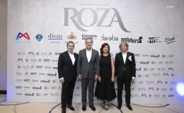Vahap Seçer ve Eşi Meral Seçer, ‘Roza’ Filminin Galasına Katıldı