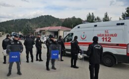 Husumetlilerin muhtarlık seçimi nedeniyle çıkan kavgasında 1’i polis, 9 kişi yaralandı